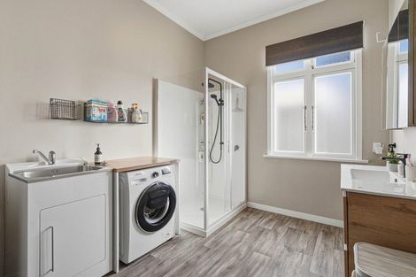 Photo of property in 112 Kitchener Street, Gore, 9710