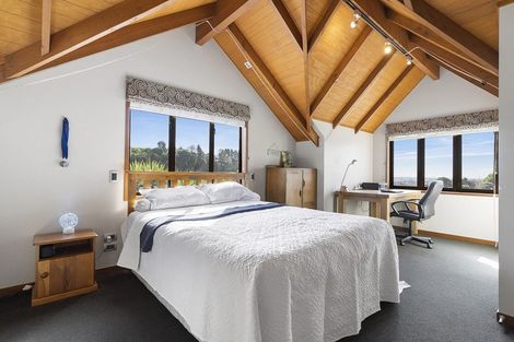 Photo of property in 17 Roger Guy Place, Welcome Bay, Tauranga, 3175