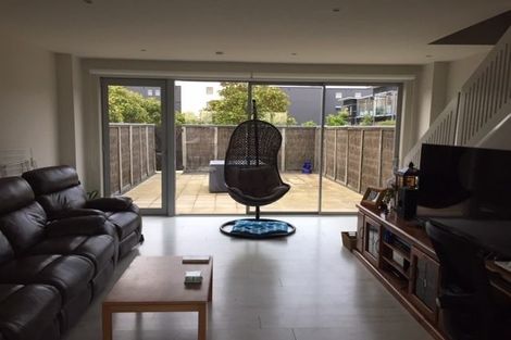 Photo of property in The Terraces, 19/9 Humber Street, Pandora, Napier, 4110