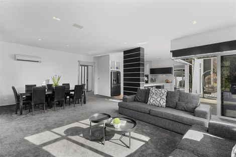 Photo of property in 97e Englefield Road, Northwood, Christchurch, 8051