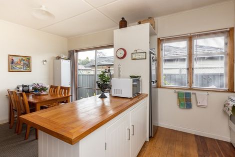 Photo of property in 35 O'dowd Road, Taradale, Napier, 4112