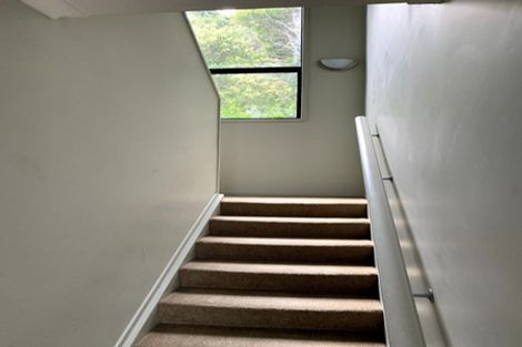 Photo of property in 2/17 Kennedy Avenue, Forrest Hill, Auckland, 0620