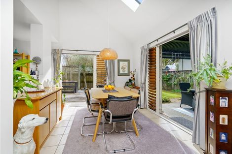 Photo of property in 29d Clare Street, Cambridge, 3434