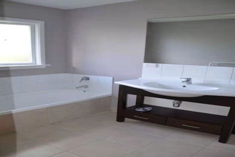 Photo of property in 167 Kendal Avenue, Burnside, Christchurch, 8053