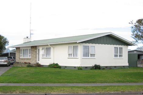 Photo of property in 16 Davidson Avenue, Pirimai, Napier, 4112