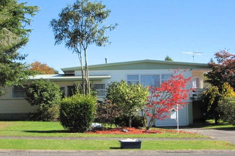 Photo of property in 43 Benalder Crescent, Tokoroa, 3420