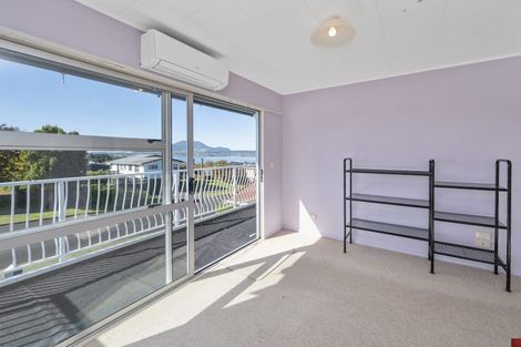 Photo of property in 7 Reeves Road, Acacia Bay, Taupo, 3330