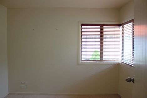 Photo of property in 15 Bushglen Court, Browns Bay, Auckland, 0630