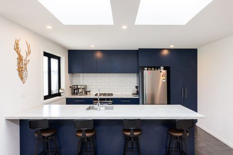 Photo of property in 3 Sardinia Grove, Fitzherbert, Palmerston North, 4410