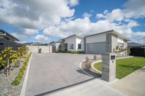 Photo of property in 10 Atlantic Drive, Fitzherbert, Palmerston North, 4410