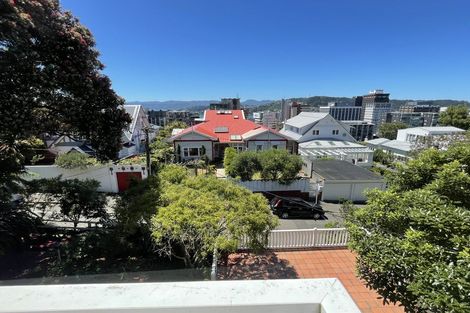 Photo of property in 16 Talavera Terrace, Kelburn, Wellington, 6012