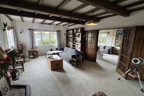 Photo of property in 2 Homewood Crescent, Karori, Wellington, 6012