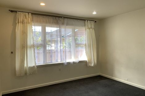 Photo of property in 207 Memorial Avenue, Burnside, Christchurch, 8053