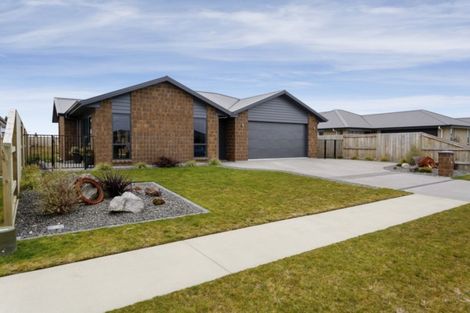 Photo of property in 24 Huka Heights Drive, Rangatira Park, Taupo, 3330