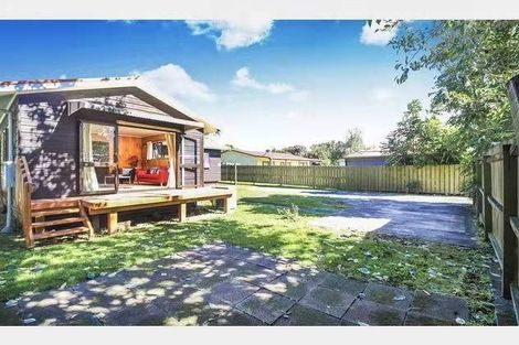 Photo of property in 1/20 Yeovil Road, Te Atatu Peninsula, Auckland, 0610