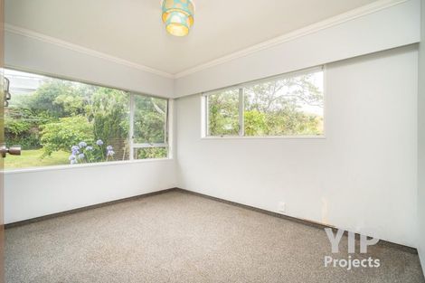 Photo of property in 22 Tremewan Street, Tawa, Wellington, 5028