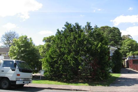 Photo of property in 49 Salamanca Road, Sunnynook, Auckland, 0620