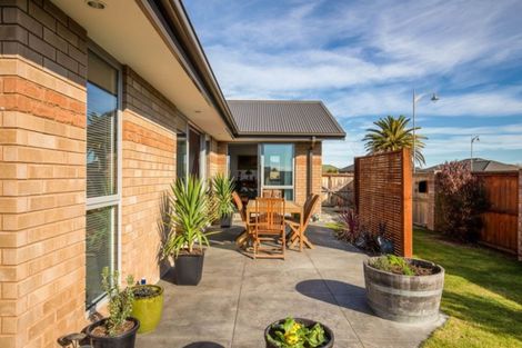 Photo of property in 2 Foxton Drive, Kaiapoi, 7630