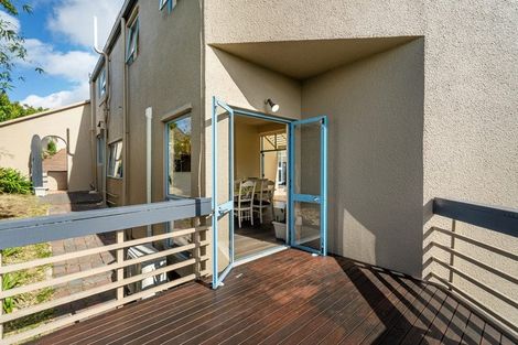 Photo of property in 11 Wilmington Place, Forrest Hill, Auckland, 0620