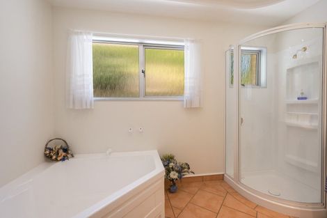 Photo of property in 33 Arapiki Road, Stoke, Nelson, 7011