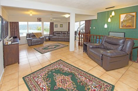 Photo of property in 70 Vandeleur Avenue, Birkdale, Auckland, 0626