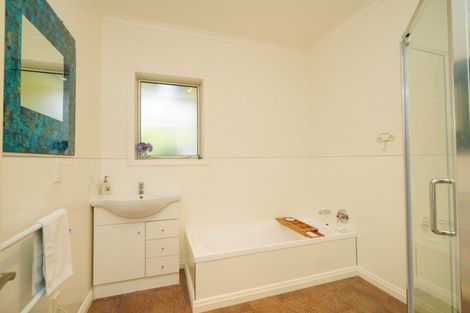 Photo of property in 64 Glenroy Park Drive, Waikiwi, Invercargill, 9810