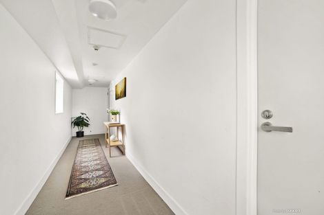 Photo of property in The Capital, 21/370 Oriental Parade, Oriental Bay, Wellington, 6011