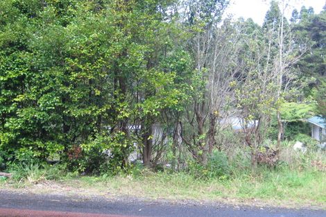 Photo of property in 128 Woodlands Park Road, Titirangi, Auckland, 0604