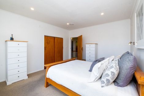 Photo of property in 64 Mchardy Street, Havelock North, 4130