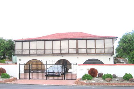 Photo of property in 12 Essington Place, Half Moon Bay, Auckland, 2012