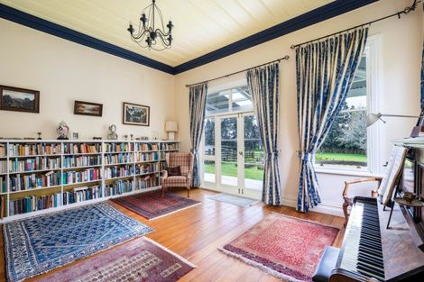 Photo of property in 1 Kahikatea Street, Inglewood, 4330