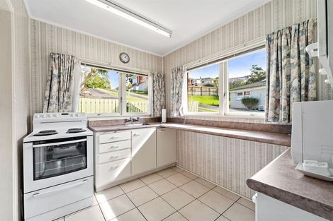 Photo of property in 1/66 Bentley Avenue, Glenfield, Auckland, 0629