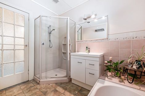 Photo of property in 25 Taitua Road, Temple View, Hamilton, 3289