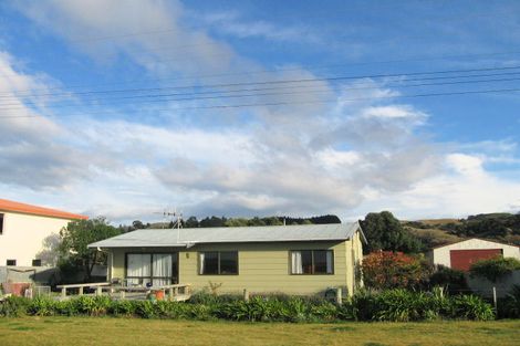 Photo of property in 17 Le Quesne Road, Bay View, Napier, 4104