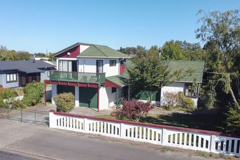 Photo of property in 41 Thyra Street, Dannevirke, 4930
