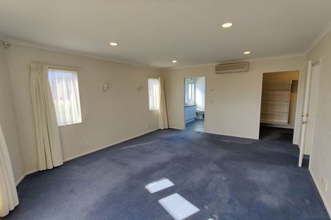 Photo of property in 8 Hattaway Avenue, Bucklands Beach, Auckland, 2012