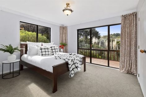 Photo of property in 25 Exploration Way, Whitby, Porirua, 5024