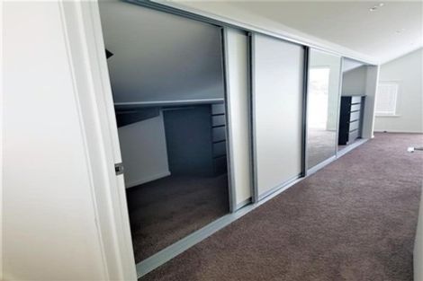 Photo of property in 480a Beach Road, Murrays Bay, Auckland, 0630