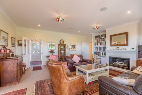 Photo of property in 102 Mount Herbert Road, Waipukurau, 4200