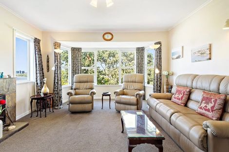 Photo of property in 19 Belmont Terrace, Milford, Auckland, 0620