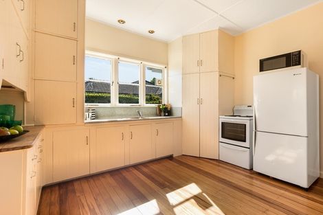 Photo of property in 127b Williams Street, Cambridge, 3434