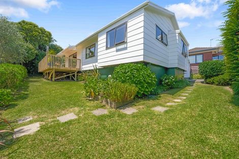 Photo of property in 1/57 Seaview Road, Glenfield, Auckland, 0629