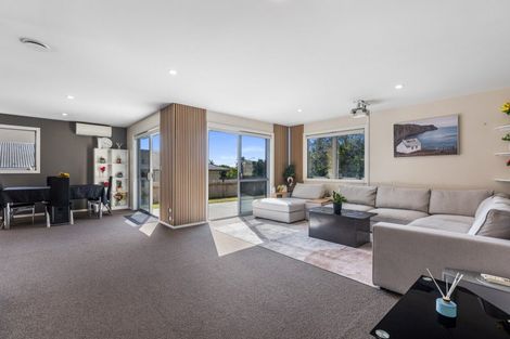 Photo of property in 42 Fairfax Crescent, Pyes Pa, Tauranga, 3112
