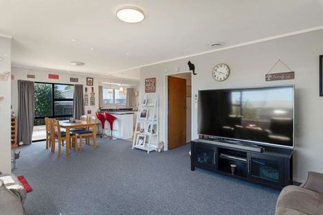 Photo of property in 3a Broadbelt Grove, Levin, 5510