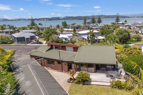 Photo of property in 28 Centennial Drive, Whitianga, 3510