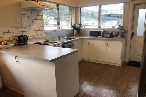 Photo of property in 131a Waikawa Road, Picton, 7220