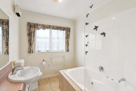 Photo of property in 181 Langdale Avenue, Paraparaumu, 5032