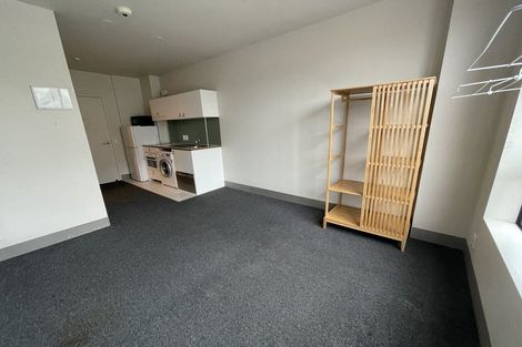 Photo of property in Urbane Apartments, 7/29 Webb Street, Mount Cook, Wellington, 6011