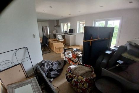 Photo of property in 819 Beach Road, Browns Bay, Auckland, 0630