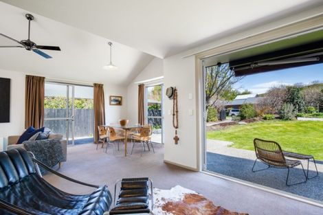 Photo of property in 40 Sylvan Street, Lake Hayes, Queenstown, 9304